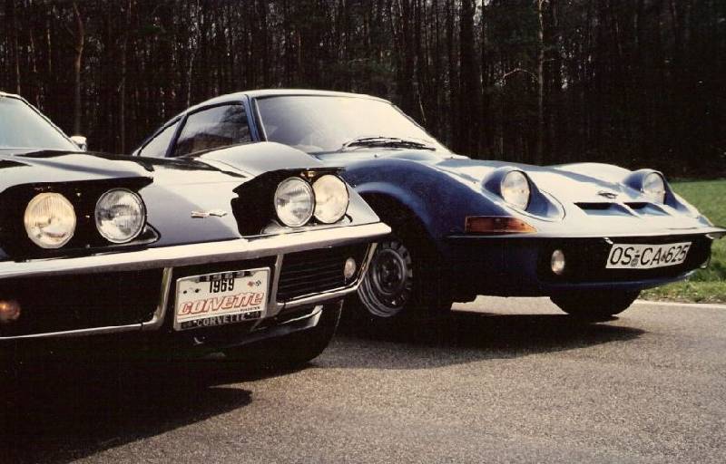 MARTINS RANCH Corvette Stingray vs Opel GT 